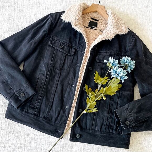 Wilfred Jackets & Blazers - Wilfred Free sherpa denim jacket.